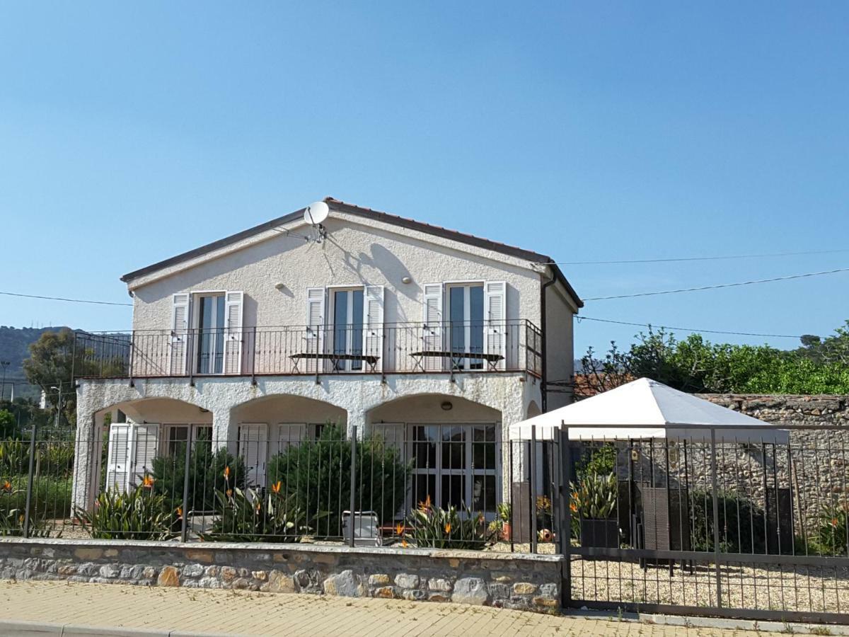 La Strelitzia Cervo Mare Apartment Екстериор снимка